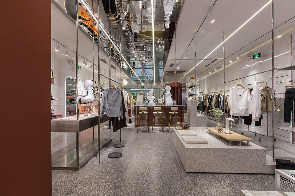 180平米驻马店服装店面装修设计效果图