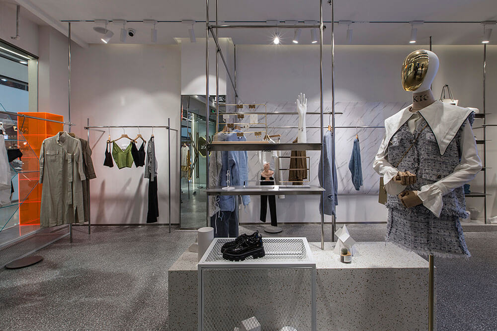 180平米驻马店服装店面装修设计效果图