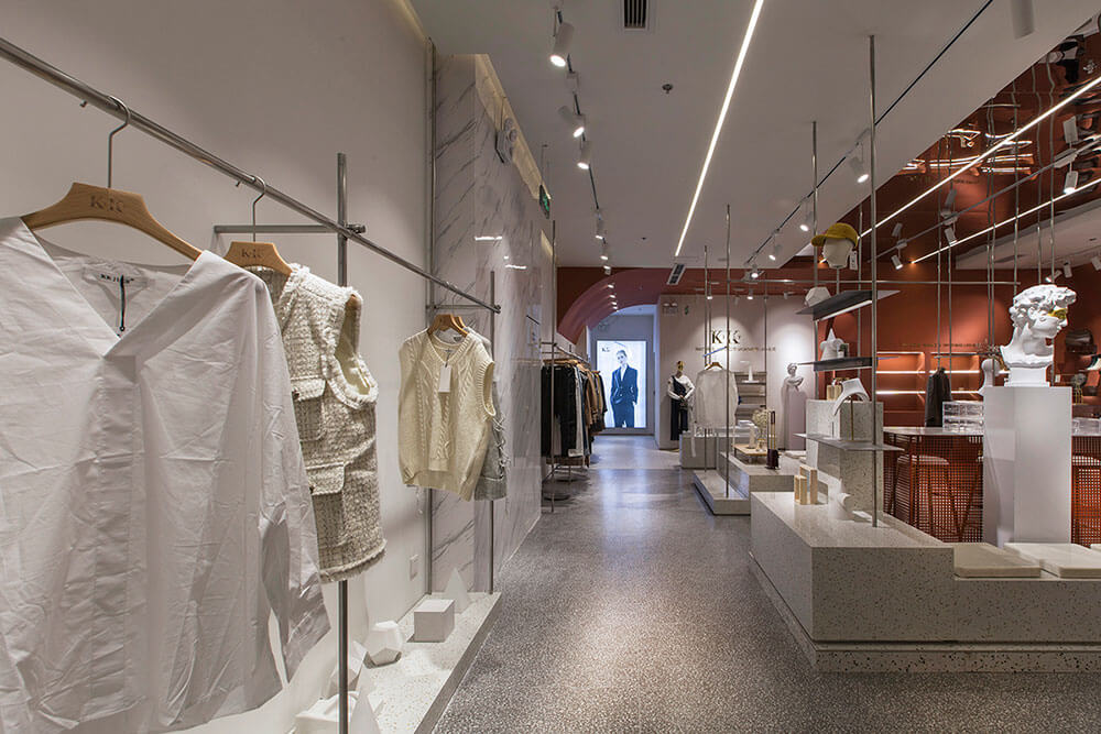 180平米驻马店服装店面装修设计效果图